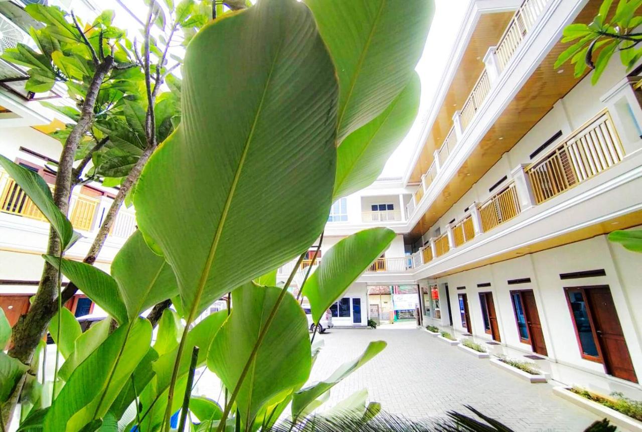 Hometown Residence Bandar Lampung Exterior foto